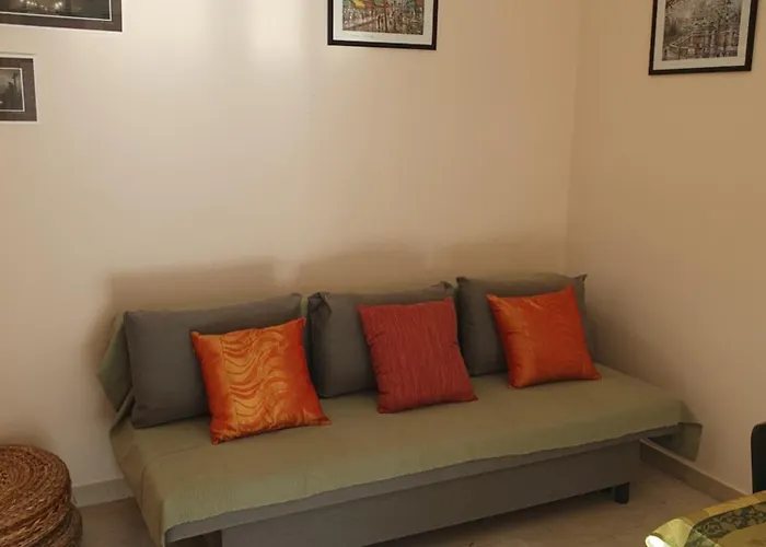 Laura's Rhome